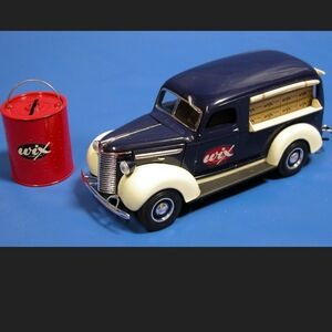 1939 60th Anniversary WIX Die Cast Chevy Canopy Panel Truck & Oil Filter Banks